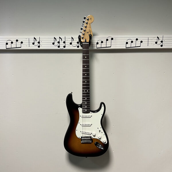 Fender Mexican Standard Stratocaster MIM 2012 (Pre-Owned) - Sunburst - Front