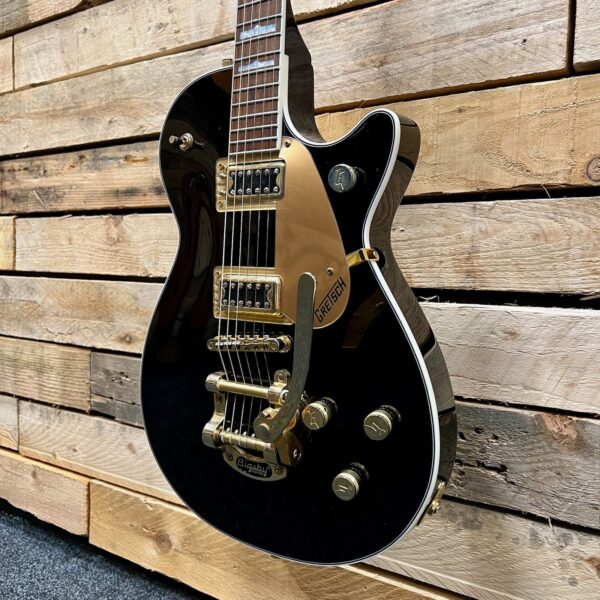 Gretsch G5435TG Limited Edition Electromatic Pro Jet with Bigsby (Pre-Owned) - Jet Black - Angle 2